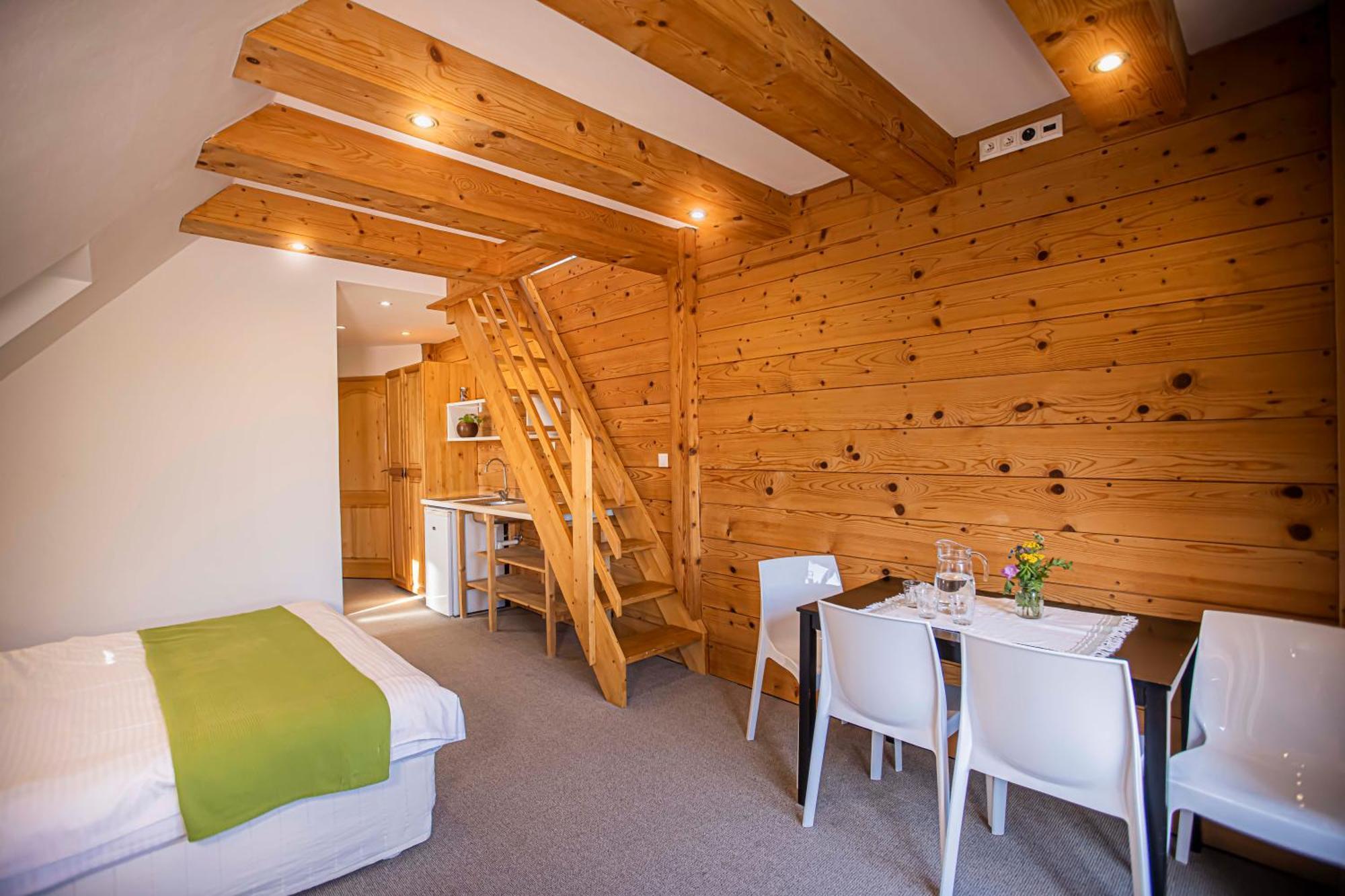 Holiday Home Holiday Raj Bešeňová Extérieur photo